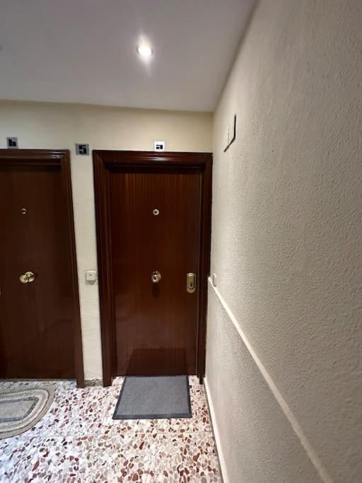 Cozy 1-Bedroom Apartment Madri Exterior foto